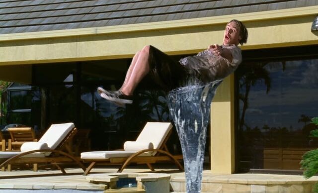 File:Hydrokinesis in action.jpg