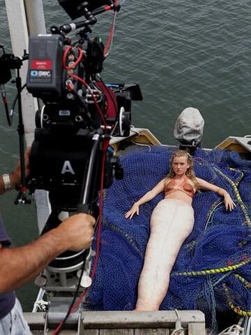 File:Mako Mermaids Set 7.jpg