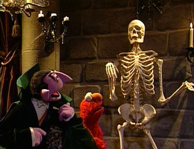 File:Elmo Says BOO!.jpg