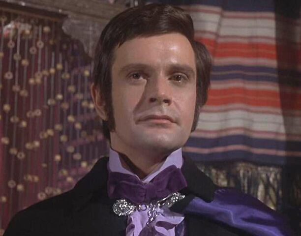 File:Lord Courtley.jpg