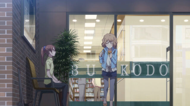 File:Ohana talking with Igarashi.jpg