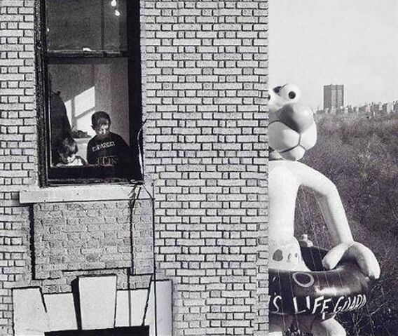 File:1964-macys-parade-pink-panther-bw.jpg