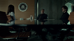1x10 - Hablando con Sra Madchen.png