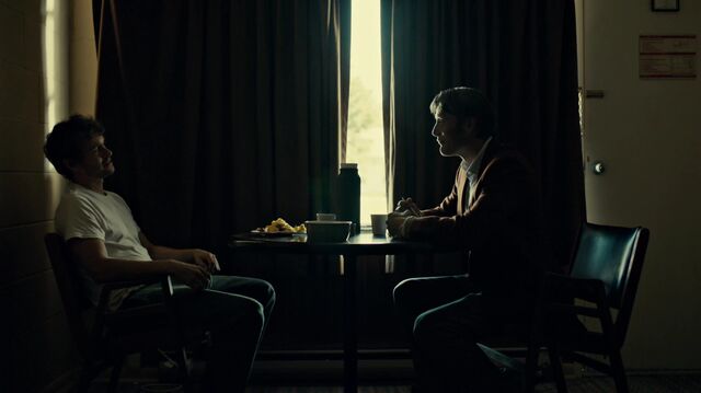 File:1x01 AFriendlyBreakfast.jpg