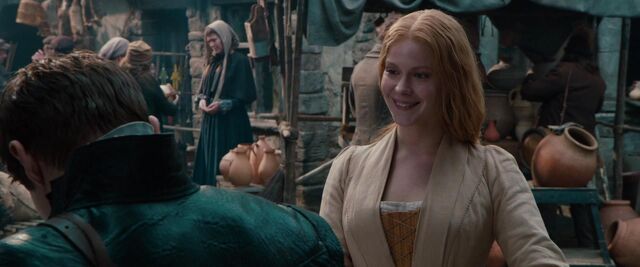 File:Smiles with Hansel.jpg