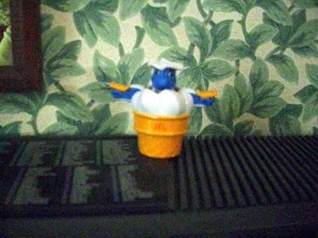 File:McDino Cone-A-Saurus toy.jpg
