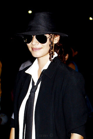 File:Michael Jackson forever.jpg
