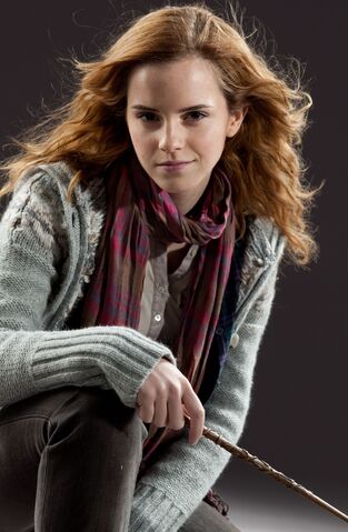 File:New-promotional-pictures-of-Emma-Watson-for-Harry-Potter-and-the-Deathly-Hallows-part-1-hermione-granger-31934042-1920-2560.jpg