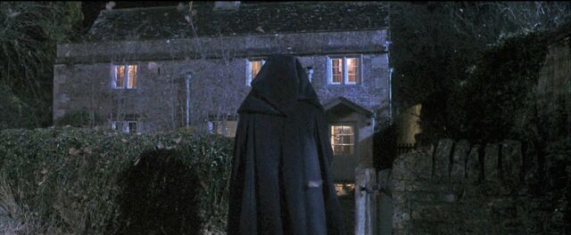 File:Harry-potter1-voldemort cottage.jpg