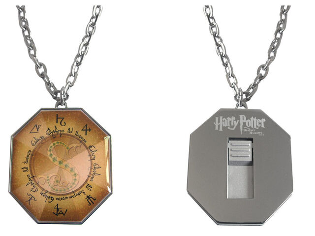 File:HP7 USB Necklace.jpg