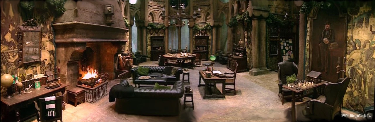 http://vignette2.wikia.nocookie.net/harrypotter/images/2/22/36021682-1-.jpg/revision/latest?cb=20150118103044&path-prefix=ru