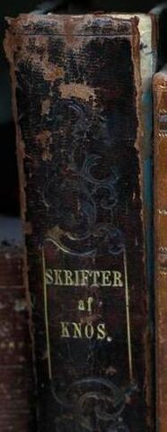 File:Skrifter af Knos.jpg