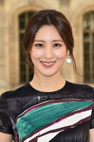 File:Claudia Kim.jpg