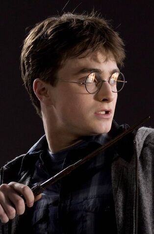 File:HBP-Photoshoots-harry-potter-22934533-1868-1400.jpg