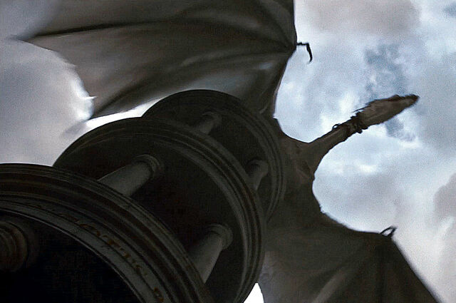 File:Thedragonescpe.jpg