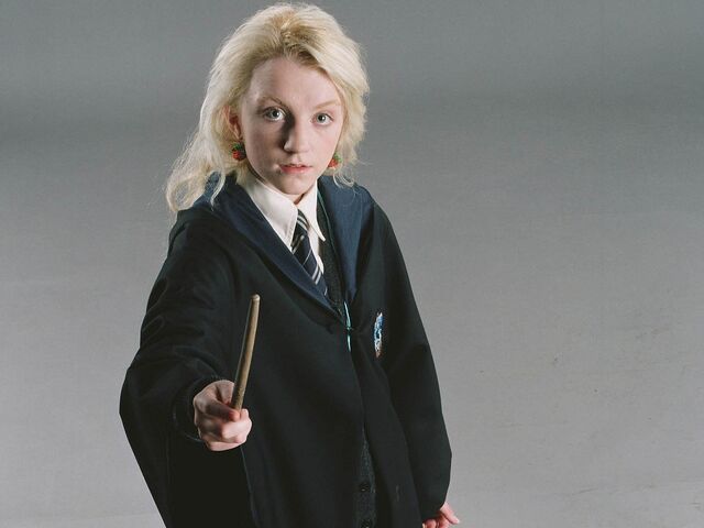 Dosya:Luna-Lovegood-Wallpaper-luna-lovegood-25518114-1024-768.jpg