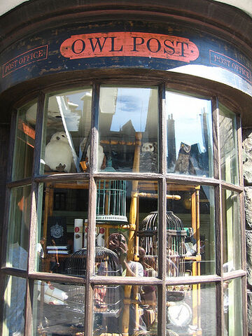 File:Owl-post.jpg