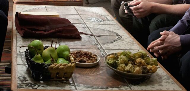 File:WeasleyFamilyCoffeeTable.jpg