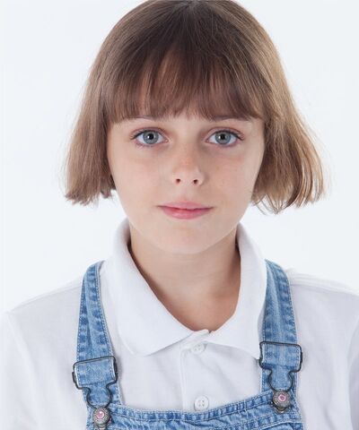 File:Justine Annatice.jpg