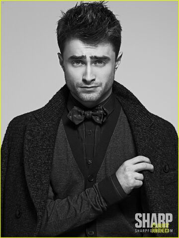 Dosya:Daniel-radcliffe-covers-sharp-magazine-november-2013-03.jpg