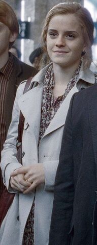 File:Hermione Epilogue.jpg
