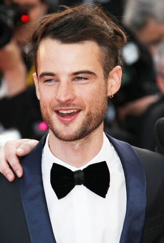 File:Tom+Sturridge.jpg