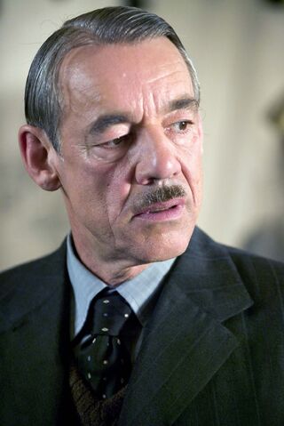 File:Crouch Senior 5.jpg