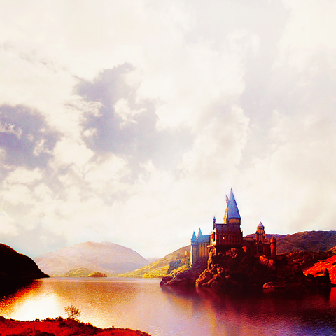Fișier:Tumblr static hogwarts.png
