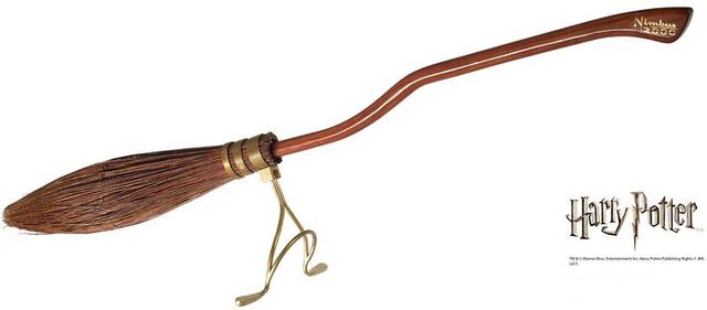 File:Nimbus 2000.jpg