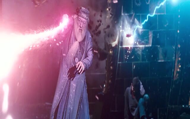 File:Dumbledore fighting Voldemort in the Duel in the Ministry Atrium.jpg