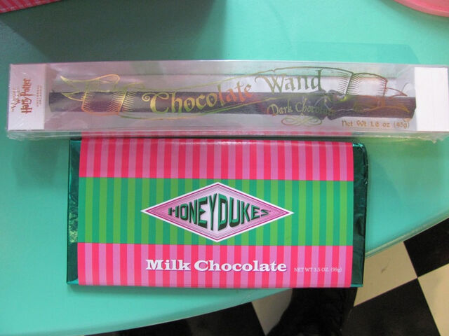 File:Honeydukes Chocolate.jpg