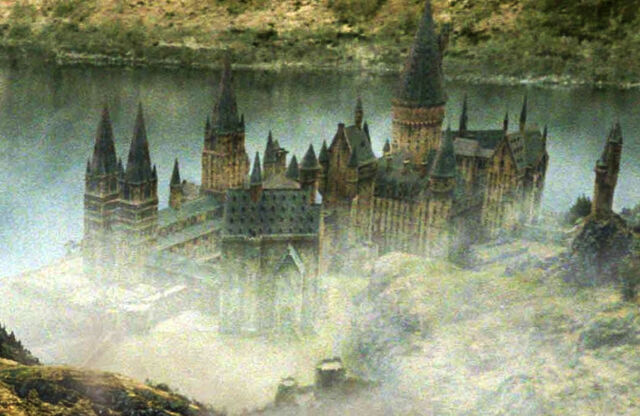 File:Hogwarts HP4.jpg