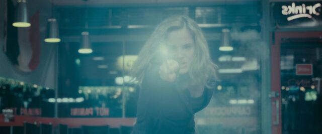 File:DH1 Hermione Granger fighting the Death Eaters.jpg