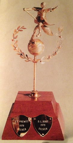 File:SeekerTrophy.png
