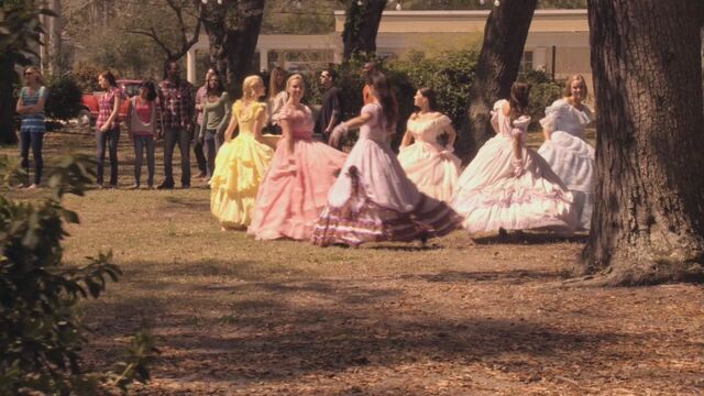 File:Belles1.jpg
