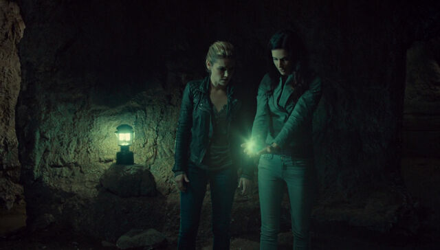 File:518 Audrey and Charlotte 01.jpg