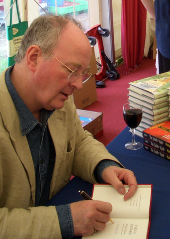 File:Philip Pullman01.png
