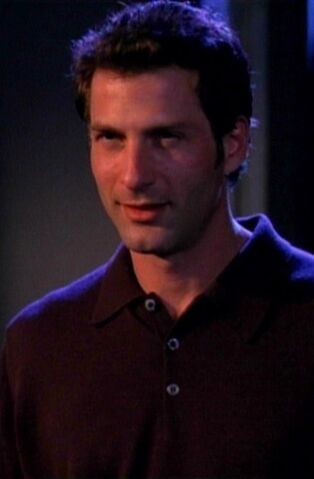 Archivo:Greg-Rowe2.jpg