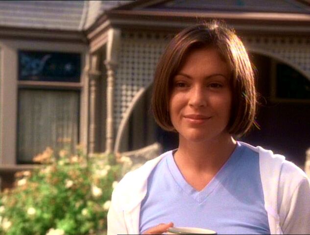 Archivo:1x01-Phoebe.jpg