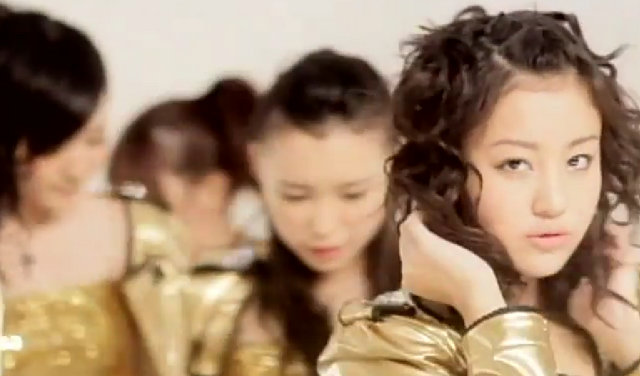 File:Kissmedanceshot.png