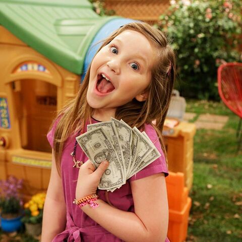 File:Pipermoney.jpg