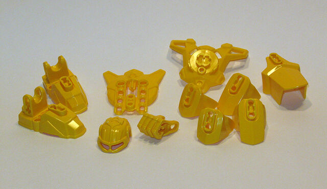 File:Yellow peices of Evo.jpeg