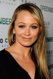 Christine Taylor-01