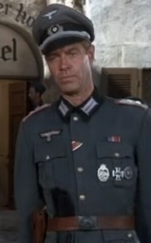 File:1stofficer.jpg