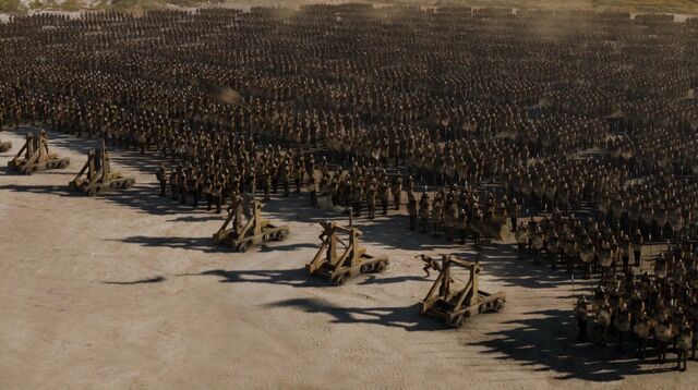 Archivo:Asedio Meereen catapultas HBO.jpg