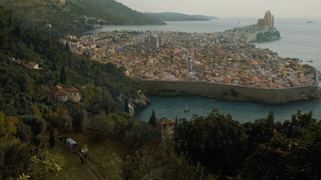 Archivo:King's Landing HBO.jpg