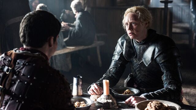 Archivo:Brienne y Podrick posada HBO.jpg