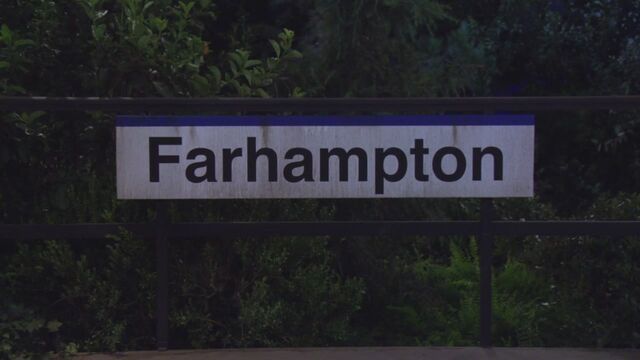 File:Farhampton Sign.jpg