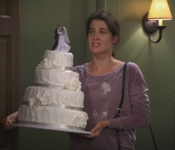 File:Robin Cake.jpg