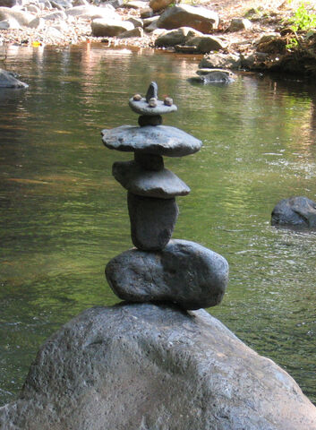 File:Hip DirkvdM rainbow rocktower.jpg